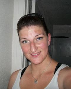Woman, 44. mapril