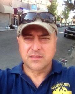Man, 48. Richlionhart