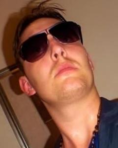 Man, 40. pass446733