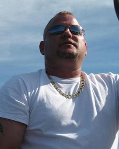 Man, 50. mrairboat