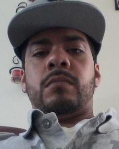 Man, 40. looking5174635