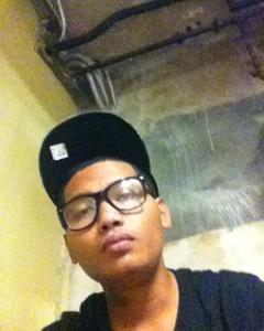 Man, 35. Cam0146