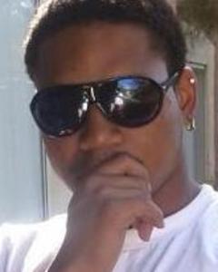 Man, 32. tretrenice