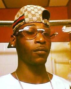 Man, 32. pmoney4076