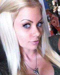 Woman, 43. text5157580857