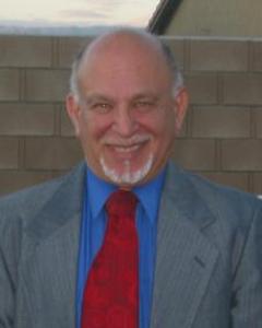 Man, 70. professorron