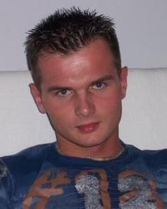 Man, 41. slawus