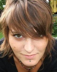 Woman, 42. AprilS2092354