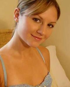 Woman, 46. Askonia