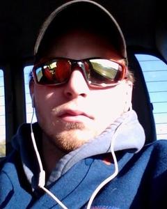 Man, 32. LGIII56
