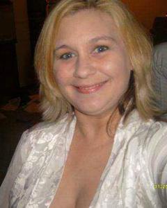 Woman, 44. Laurasmith002