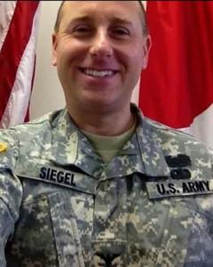 Man, 52. Siegel010034