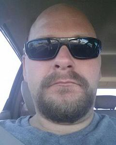 Man, 49. makeutapout