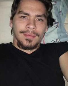 Man, 32. rustache