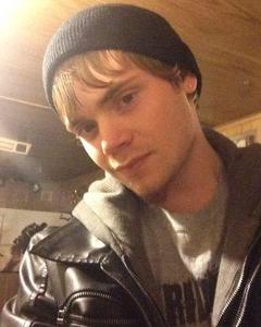 Man, 32. Allstrong