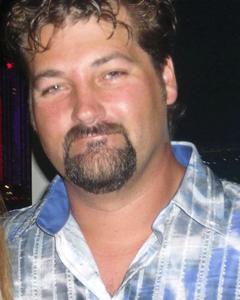 Man, 54. brohause