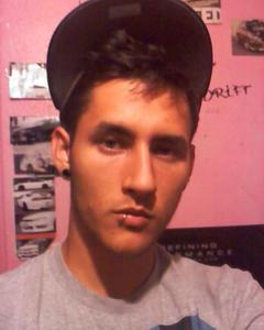 Man, 42. Robert240040