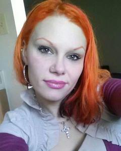Woman, 38. SarBear3408