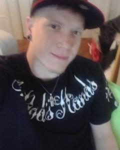 Man, 35. xpowder