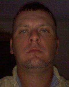 Man, 44. desil8371