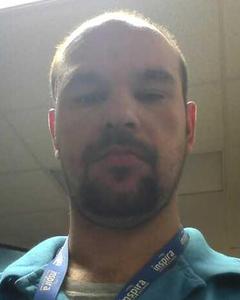 Man, 41. kenb317806
