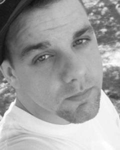 Man, 42. Authentik1983
