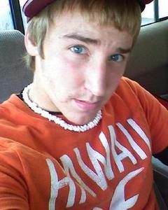 Man, 35. hollisterboy2
