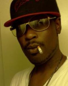 Man, 43. shinemoney