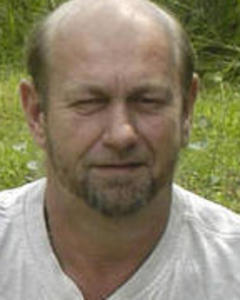 Man, 60. hounndawg