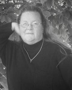 Woman, 60. TEETEE65420