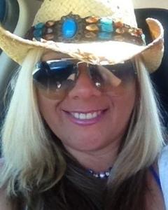 Woman, 55. Mandy4103