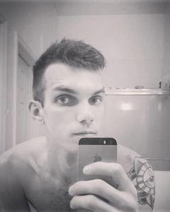 Man, 34. Ryanlyonia