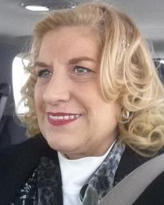 Woman, 62. Bedazzling0451
