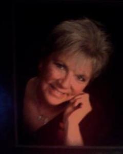 Woman, 67. nailtech1061