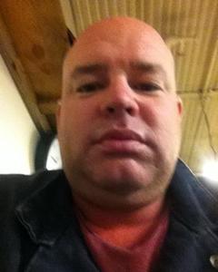 Man, 50. Dug0360