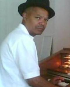 Man, 67. hotman7074