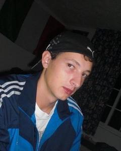 Man, 35. trymer