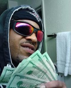 Man, 52. Monique8636