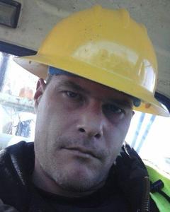 Man, 44. misterrigh1140