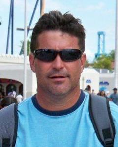 Man, 58. roofnit