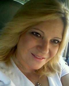 Woman, 60. Renee0570