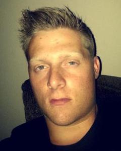 Man, 29. addicted2gym