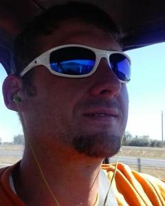Man, 43. Bud5032
