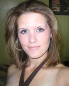 Woman, 43. Vet_Tech_25796