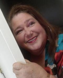 Woman, 62. shortnswee4853