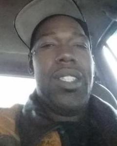 Man, 49. laquaia