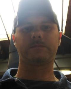 Man, 38. R3DN3CK8832