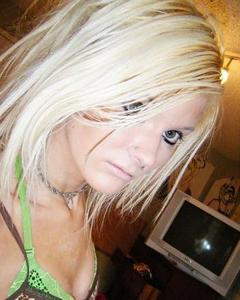 Woman, 40. divine989