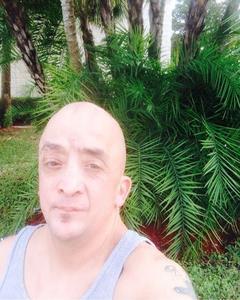 Man, 48. Trypad