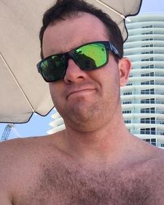 Man, 35. Chris558430